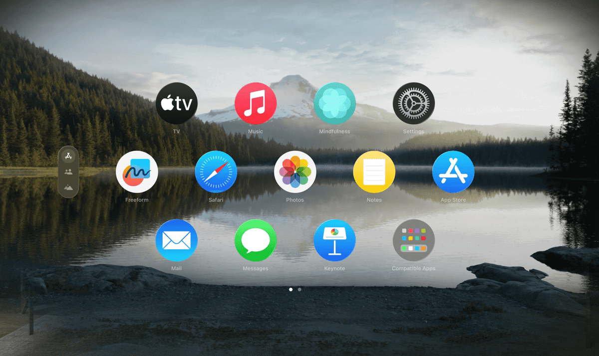 Внутри рабочий стол будет выглядеть вот так. Примечательно, что&nbsp;Apple Vision Pro позволяет "отключить" внешнюю реальность, добавив темный фон или например природный ландшафт вместо него.&nbsp;Это можно сделать с помощью цифровой коронки, как у Apple Watch или AirPods Max, тем самым регулируя степень доступа к реальности.